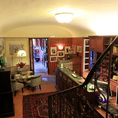 아파트호텔 Felicin - Dimora Del Centro