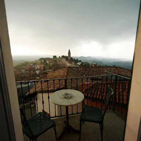 Felicin - Dimora Del Centro Ξενοδοχείο με διαμερίσματα Monforte dʼAlba