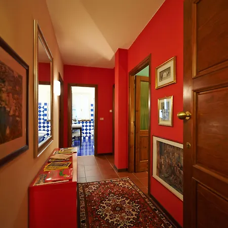 Ξενοδοχείο με διαμερίσματα Felicin - Dimora Del Centro 3*