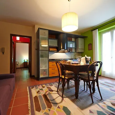 Ξενοδοχείο με διαμερίσματα Felicin - Dimora Del Centro